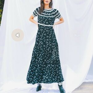 Love & Harmony Maxi charming Black White Daisy Print Fringe Dress Sz Medium Chic